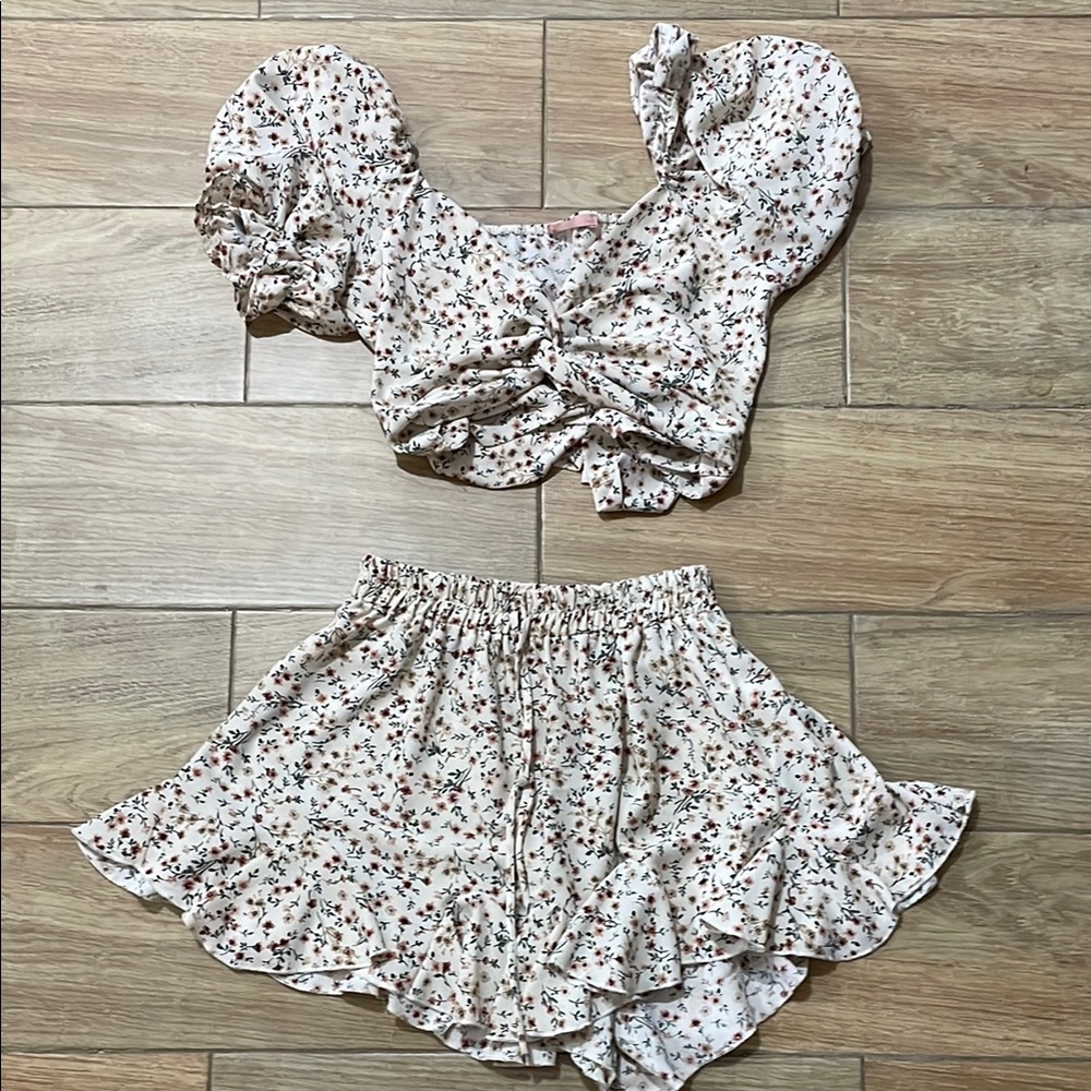 Amable Floral Puff Sleeve Top and Skirt Set, small